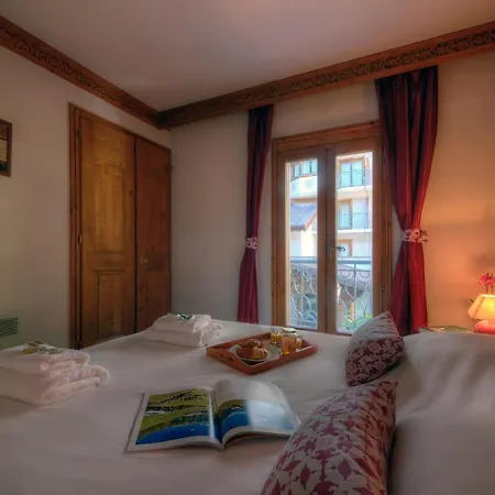 Sainte-foy-l'argentiere Sleeps 5 Pool *